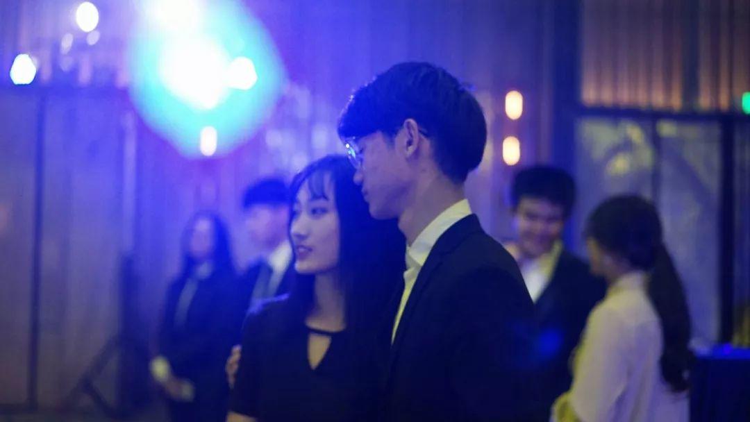 EIC | 斯人若彩虹,遇上方知有。 EIC | 斯人若彩虹,遇上方知有。