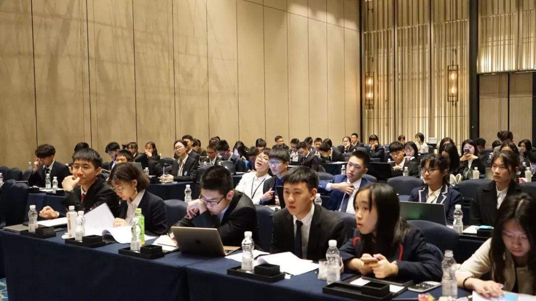 EIC | 比赛第一日纪实 EIC | 比赛第一日纪实