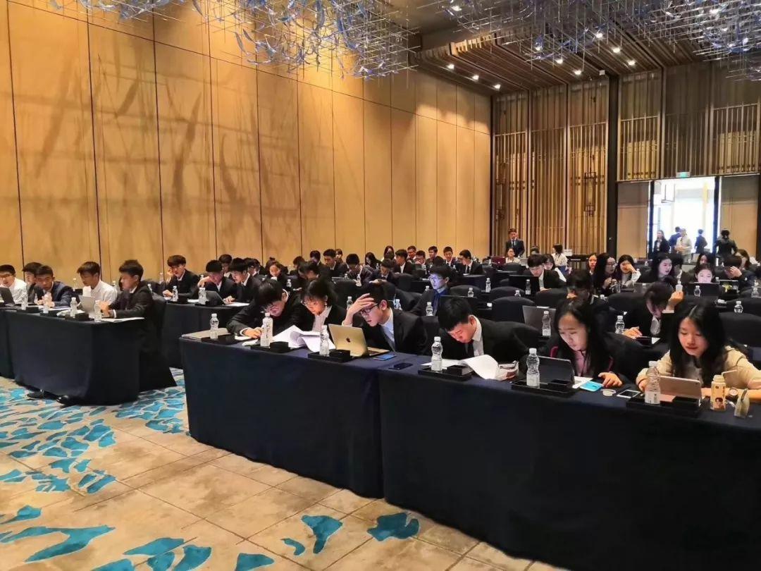 EIC | 比赛第一日纪实 EIC | 比赛第一日纪实