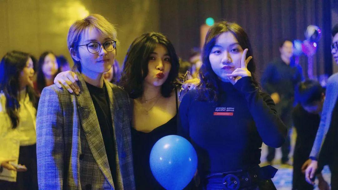 EIC | 斯人若彩虹,遇上方知有。 EIC | 斯人若彩虹,遇上方知有。