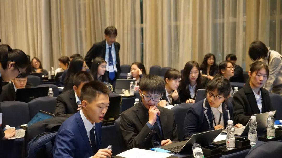 EIC | 比赛第一日纪实 EIC | 比赛第一日纪实