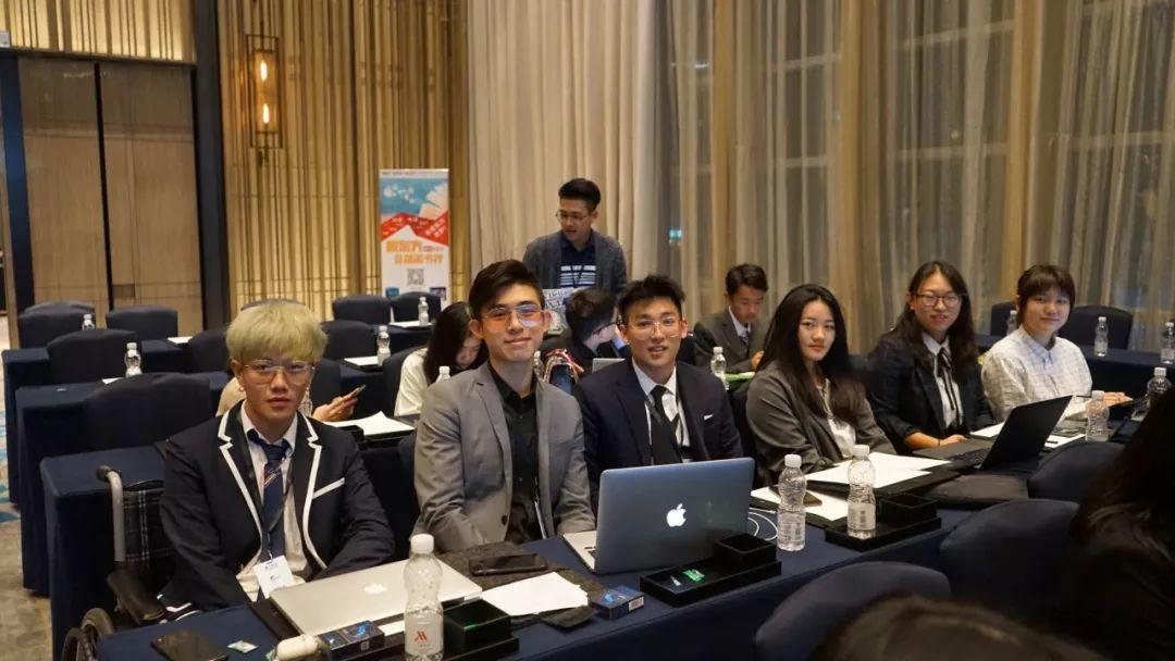 EIC | 比赛第一日纪实 EIC | 比赛第一日纪实